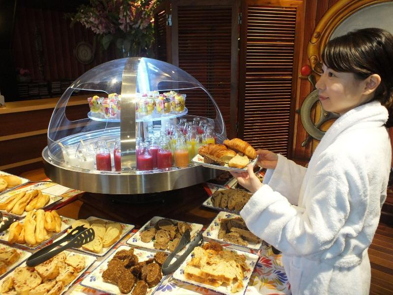 Hotel - Restaurant - Salon De The Le Beausejour Трегастель Экстерьер фото